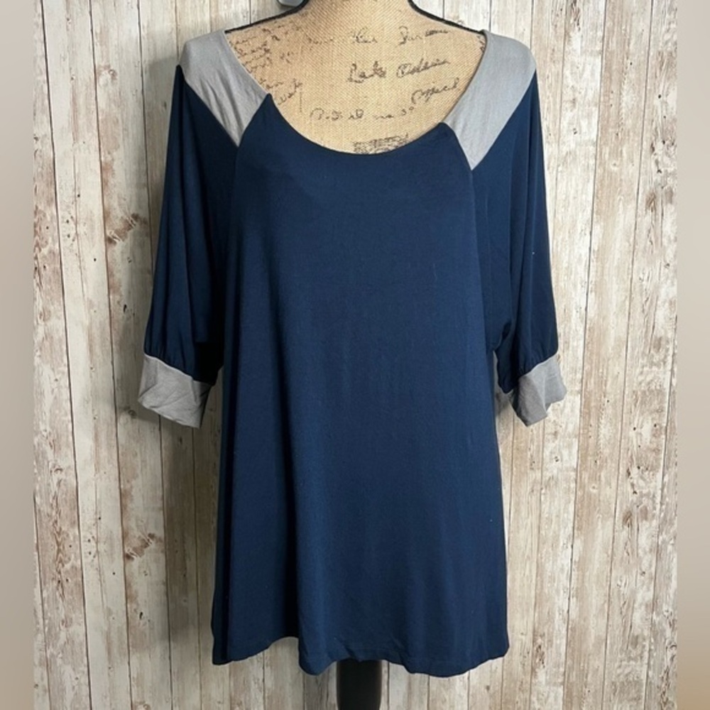 A to Z Blue Oversized 3/4 Length Sleeved Shirt